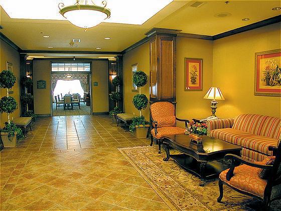 Holiday Inn Express & Suites Tupelo By Ihg Интерьер фото