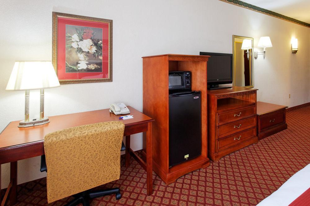 Holiday Inn Express & Suites Tupelo By Ihg Экстерьер фото