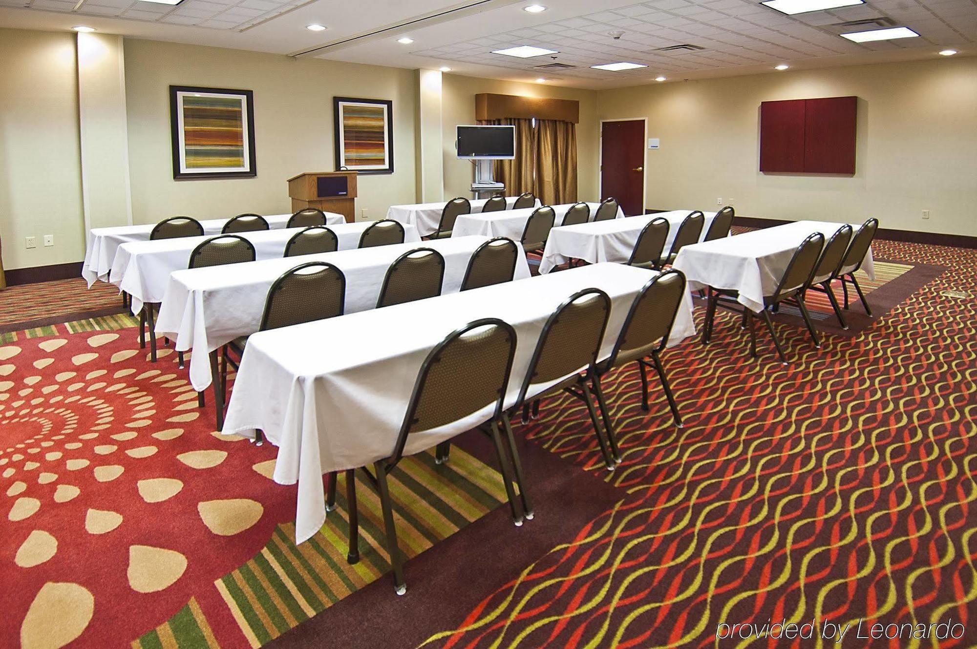 Holiday Inn Express & Suites Tupelo By Ihg Удобства фото