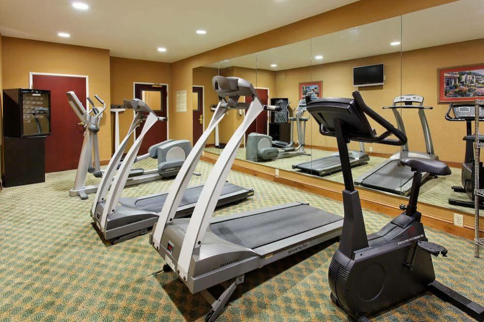 Holiday Inn Express & Suites Tupelo By Ihg Удобства фото